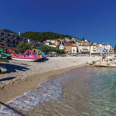 1 Bedroom Gorgeous In * Mošćenička Draga