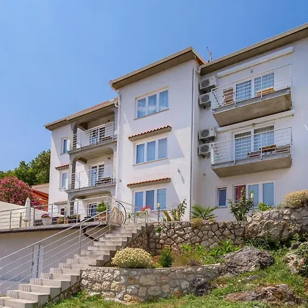 1 Bedroom Gorgeous In