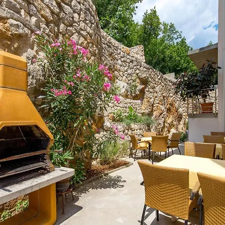 1 Bedroom Gorgeous In * Mošćenička Draga