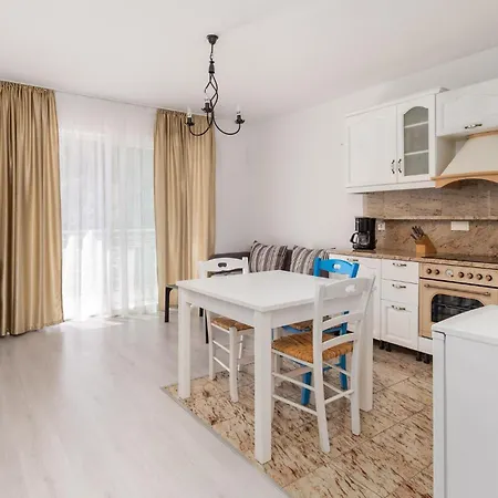 Apartment 1 Bedroom Gorgeous In Moscenicka Draga