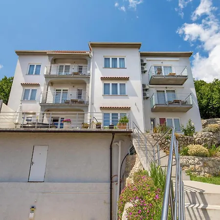 Apartment 1 Bedroom Gorgeous In Moscenicka Draga