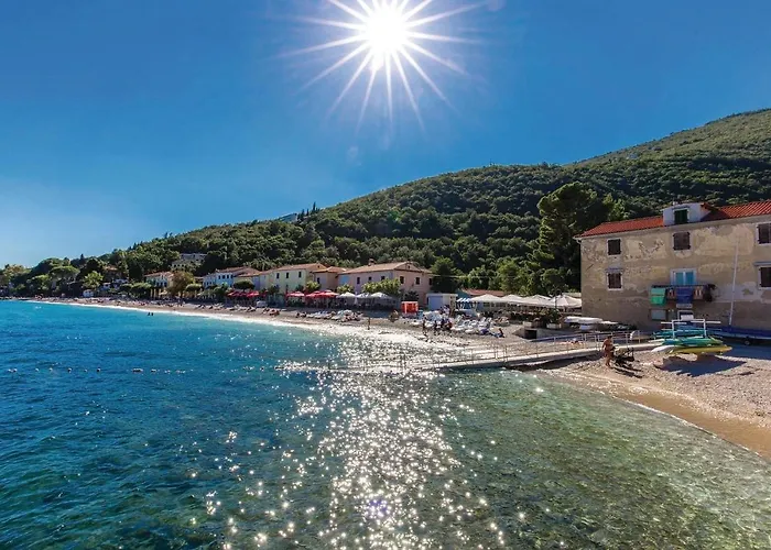 Lovely In דירה Mošćenička Draga